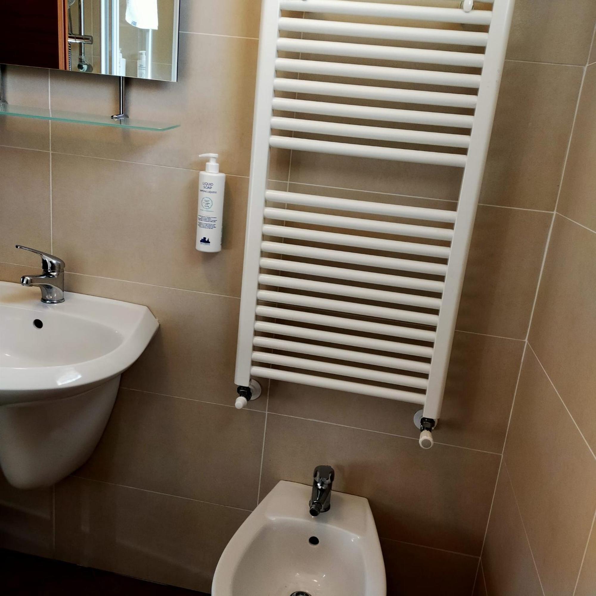 Residence Fiore Rosso Сірміоне Номер фото