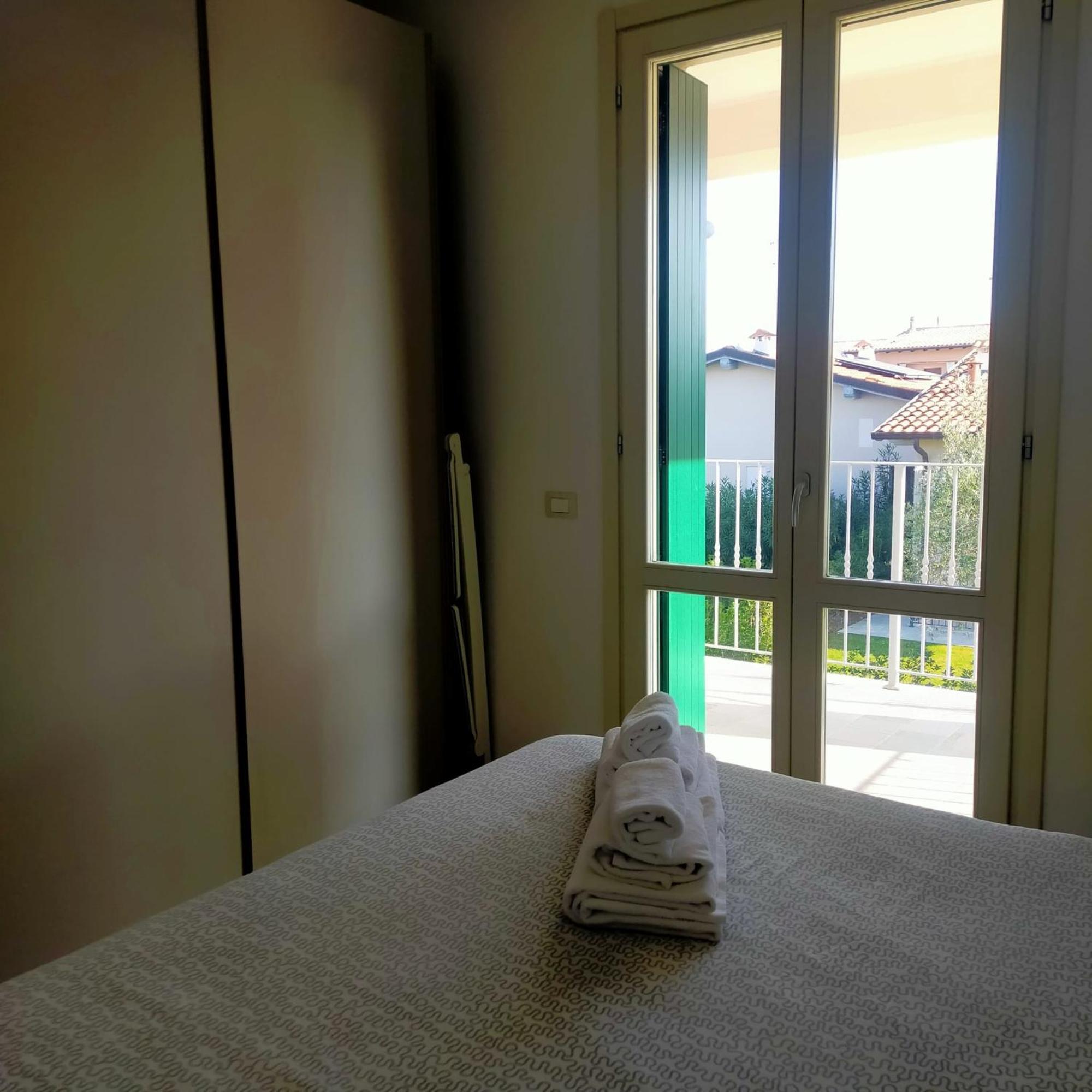 Residence Fiore Rosso Сірміоне Номер фото